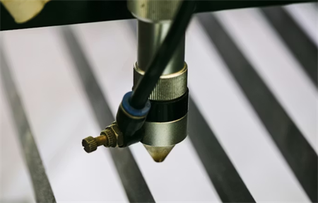 Marca piesei directe